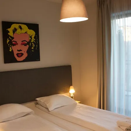 Connect Living Apartments Free Parking-3